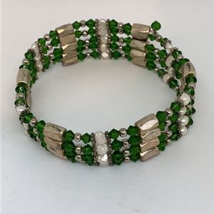 Convertible magnetic necklace/bracelet